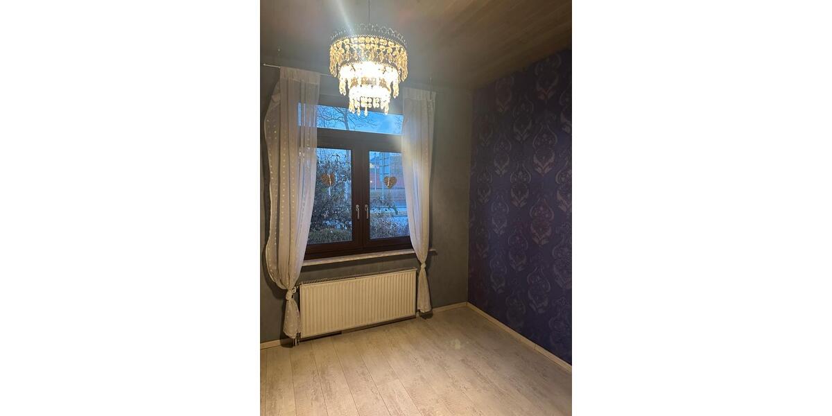 Doppelhaushälfte Neumünster - 5 Zimmer, 138 m&sup2;, 230.000&euro; | Angebot:24623068