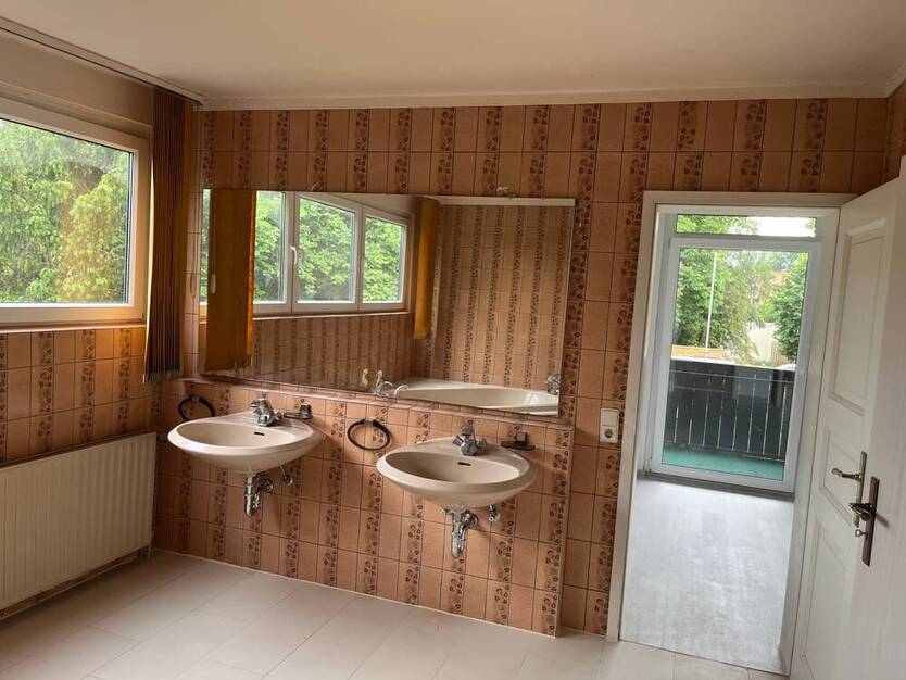 Großartiges Ein-Familie-Haus mit Einliegerwohnung in Schloß Ricklingen zu vermieten 5 zimmer