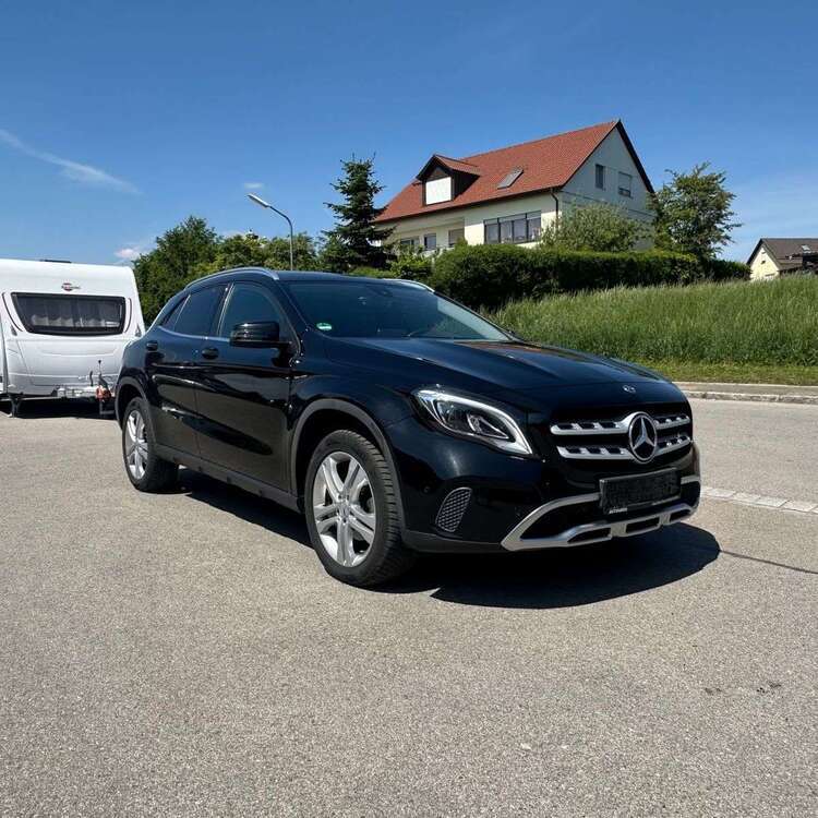 GLA 220