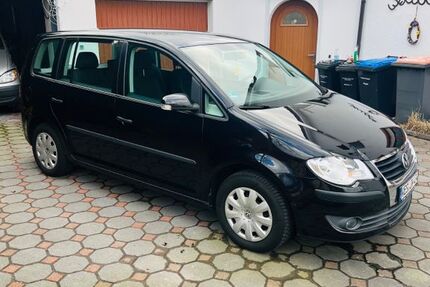 VW Touran 110.000 km 4.500 &euro; Sande 26419