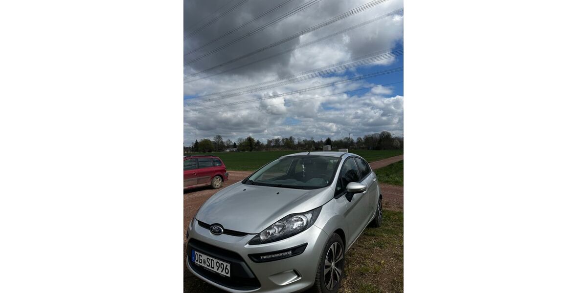Ford Fiesta 40.500 km 7.400 &euro; Lahr 77933