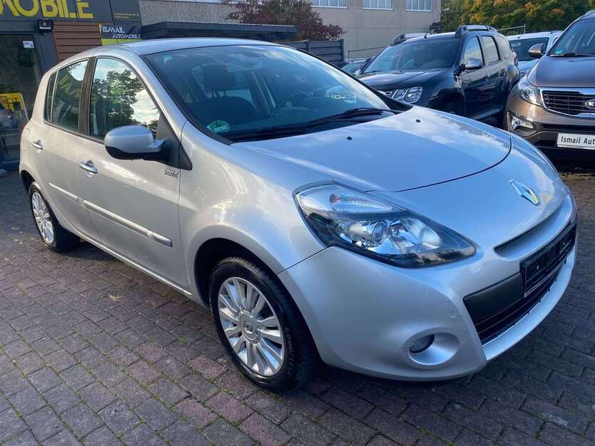Renault Clio 95.685 km 3.999 € Gießen 35398