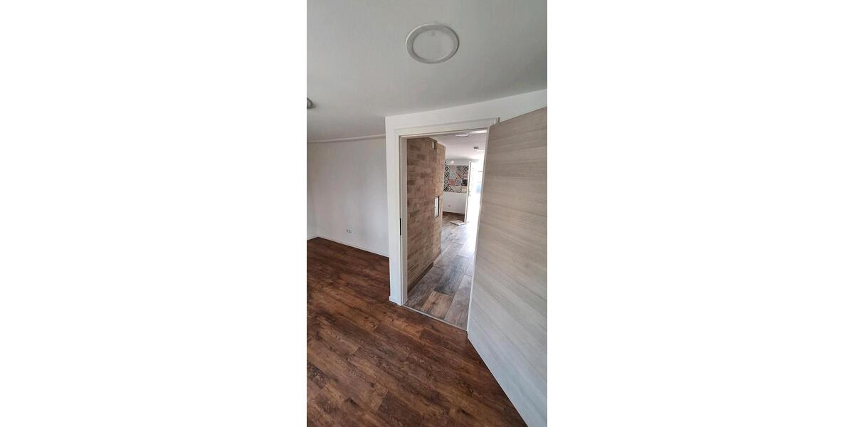 Reihenhaus Bühl - 2 Zimmer, 105 m&sup2;, 1.100&euro; | Angebot:26227249