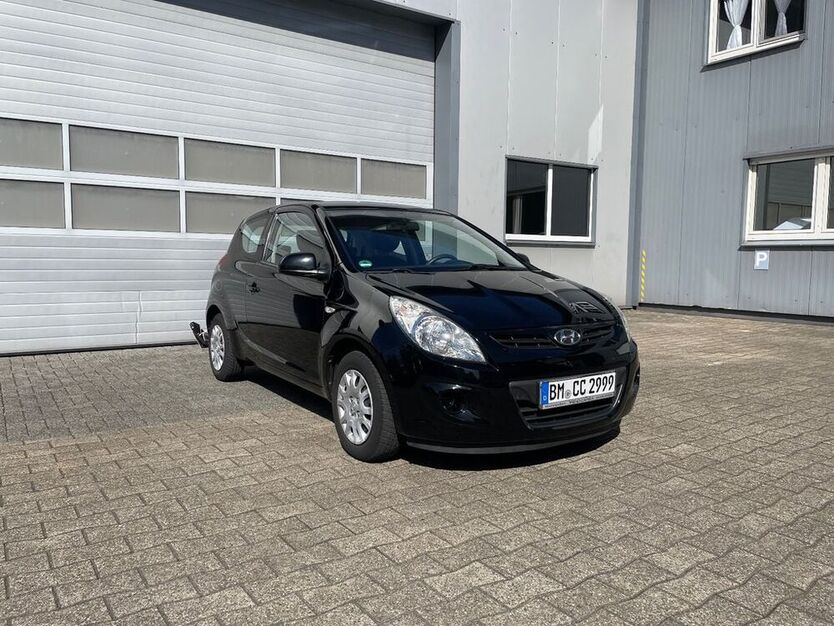i20
