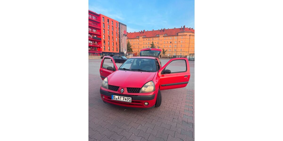 Renault Clio 203.000 km 600 &euro; Berlin 13587