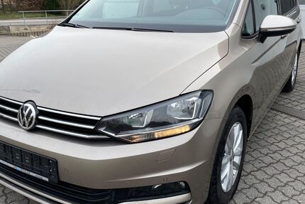 VW Touran 175.900 km 13.990 &euro; Freital 01705