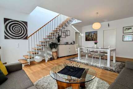 Wohnung Potsdam Berliner Vorstadt - 3 Zimmer, 129 m&sup2;, 2.200&euro; | Angebot:25541429