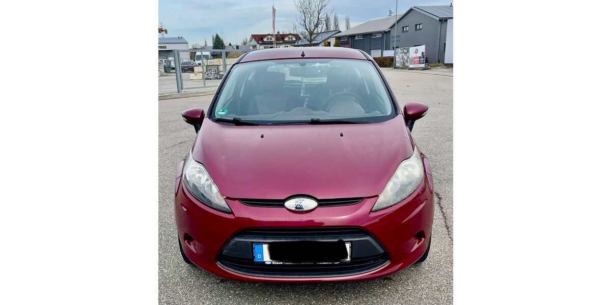 Ford Fiesta 185.600 km 2.690 &euro; Freiburg 79107