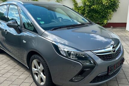 Opel Zafira 190.000 km 3.900 &euro; Gingen 73333