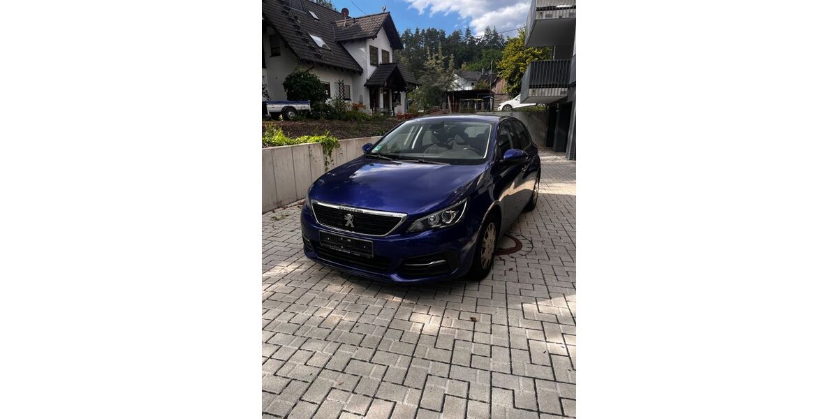 Peugeot 308 81.000 km 13.599 &euro; Siegen 57074