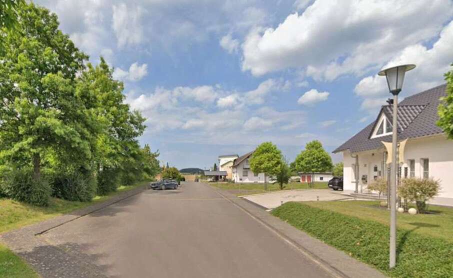 Grundstück zu verkaufen in Bernkastel-Kues 120.000 € 1175 m²