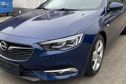 Opel Insignia 164.000 km 12.900 &euro; Berlin 12057