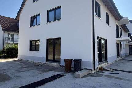 Haus Eching - 5 Zimmer, 148 m&sup2;, 2.900&euro; | Angebot:27627526
