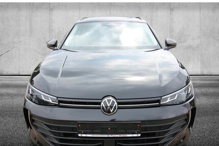 VW Passat Variant 1.5 eTSI 7-DSG LED+KAMERA+WINTER 35.987 km 26.900 &euro; Hagenow 19230