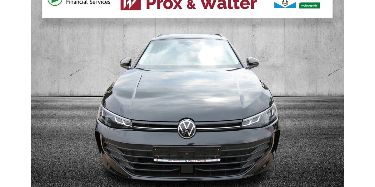 VW Passat Variant 1.5 eTSI 7-DSG LED+KAMERA+WINTER 35.987 km 26.900 &euro; Hagenow 19230