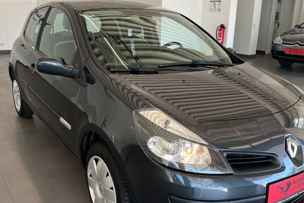Renault Clio 128.200 km 3.990 &euro; Elsterwerda 04910