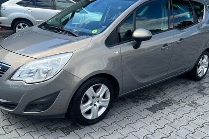 Opel Meriva 194.500 km 3.999 &euro; Jaderberg 26349
