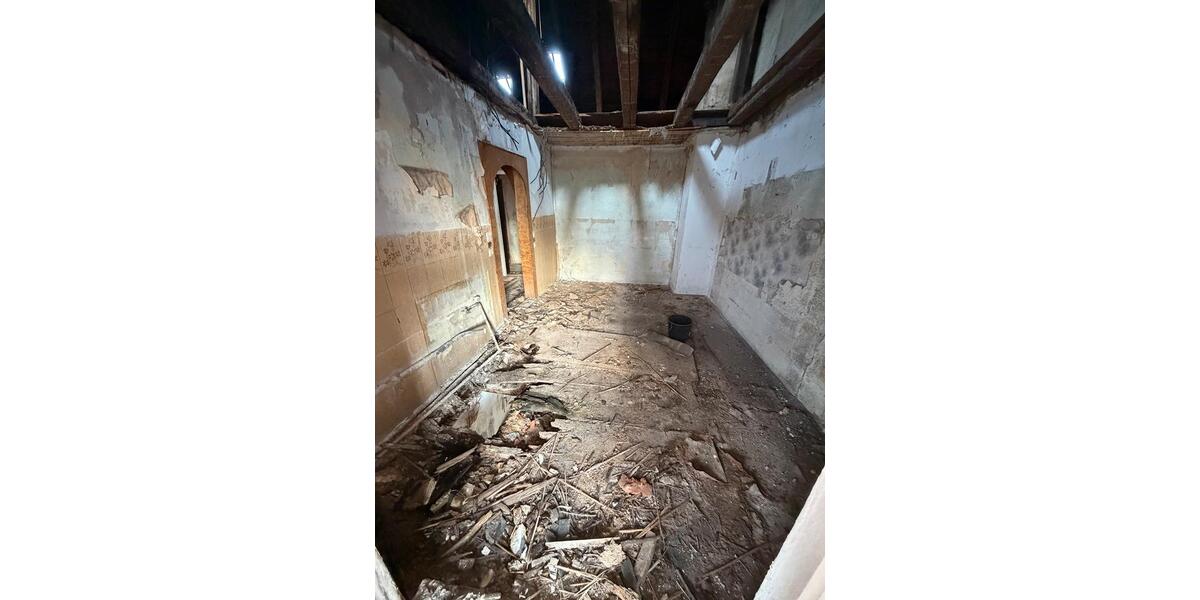 Mehrfamilienhaus, Wohnhaus Meerane - 11 Zimmer, 222 m&sup2;, 666&euro; | Angebot:25798672