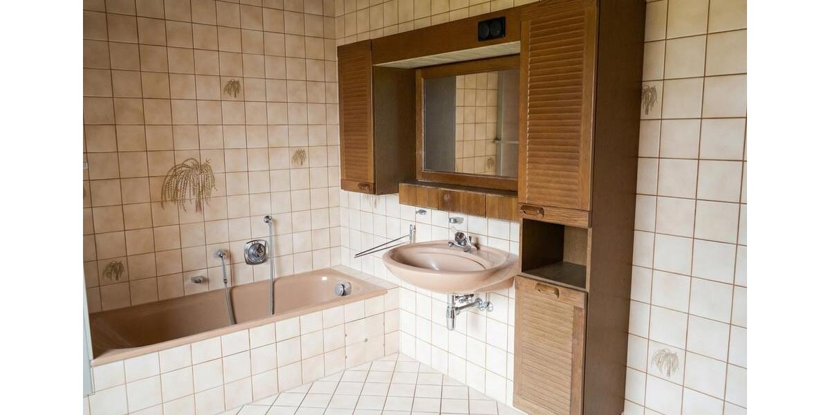 Einfamilienhaus Hillesheim - 7 Zimmer, 219 m&sup2;, 389.000&euro; | Angebot:26963953