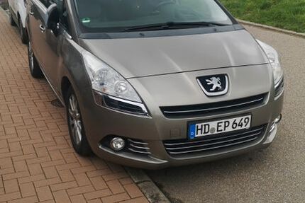 Peugeot 5008 220.000 km 3.600 &euro; Lobbach 74931