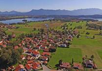 Solides Zweifamilienhaus in begehrter Aussichtslage