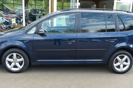 VW Touran 153.793 km 7.899 &euro; Oberviechtach 92526