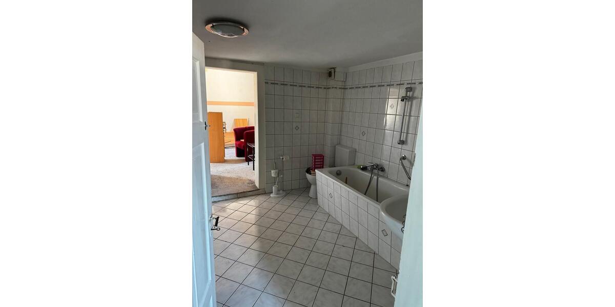 Einfamilienhaus Heringen (Werra) - 6 Zimmer, 100 m&sup2;, 63.000&euro; | Angebot:25348807