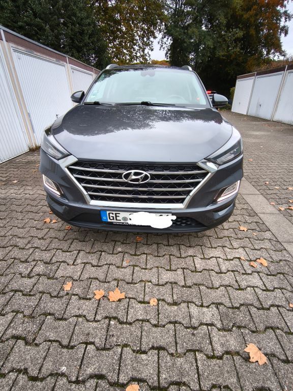 Hyundai TUCSON 49.448 km 16.850 € Gelsenkirchen 45894