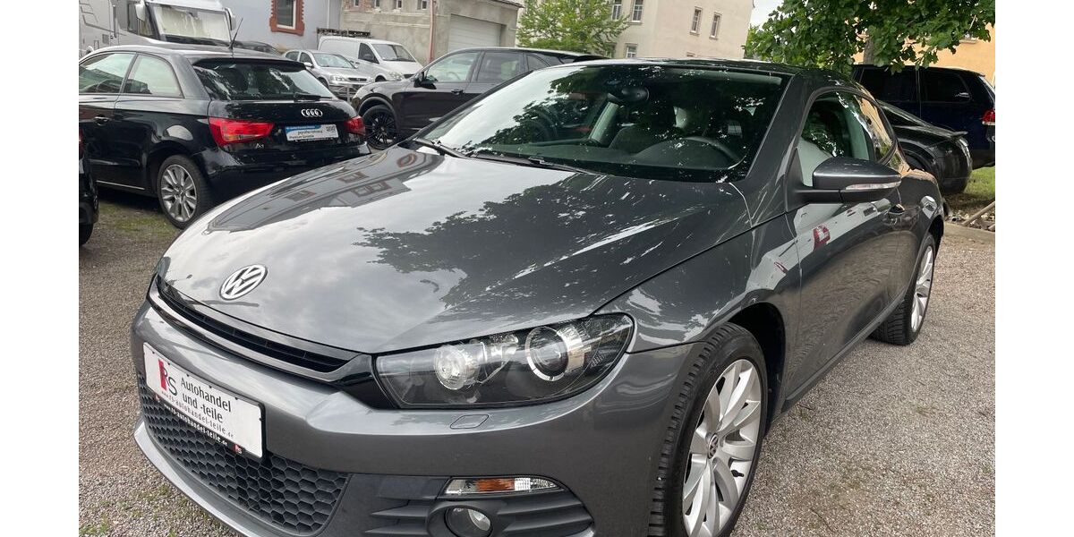 VW Scirocco 105.744 km 7.999 &euro; Radebeul 01445