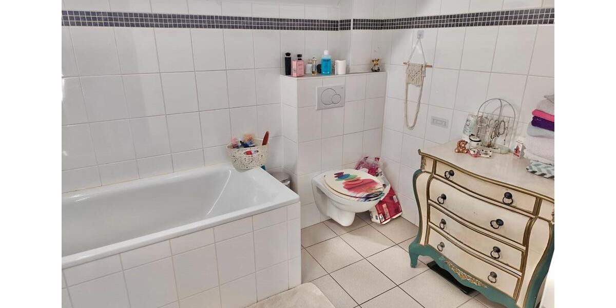 Dachgeschoßwohnung Solingen Wald - 2 Zimmer, 55 m&sup2;, 720&euro; | Angebot:26663996