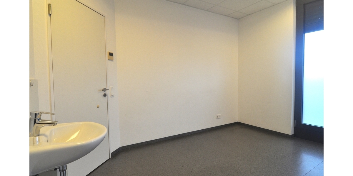 Praxisfläche mit Penthouse-Feeling im Ärztehaus - Gewerbeobjekt Königstein | Angebot:26339473