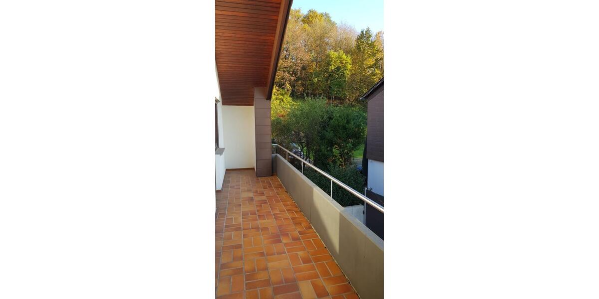 Wunderschönes Einfamilienhaus mit großer Terrasse u. Balkon 4 zimmer