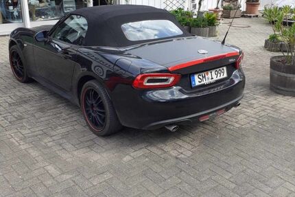 Fiat 124 Spider 57.000 km 16.200 &euro; Dillstädt 98530