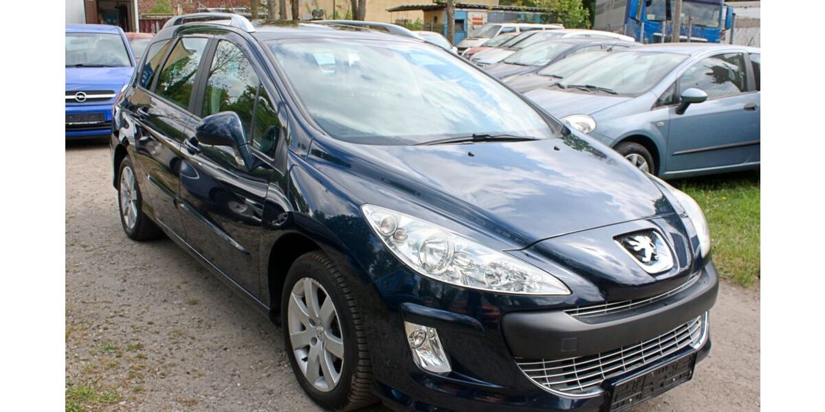 Peugeot 308 117.100 km 5.599 &euro; Berlin 13057