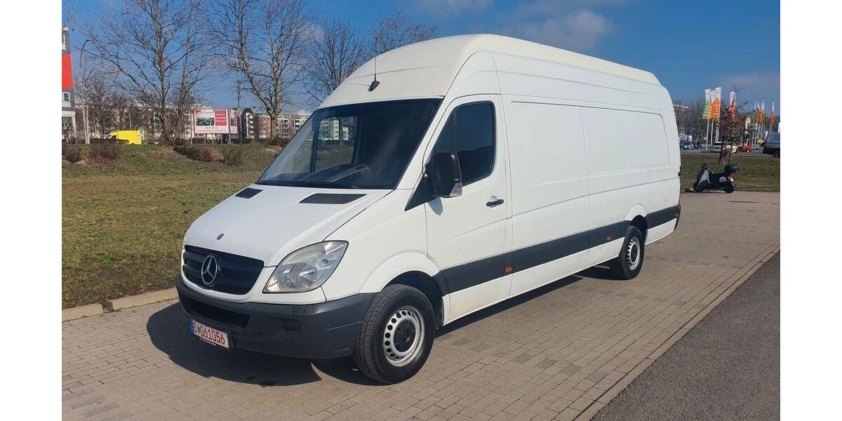 Mercedes-Benz Sprinter 431.569 km 9.282 &euro; Berlin 13055