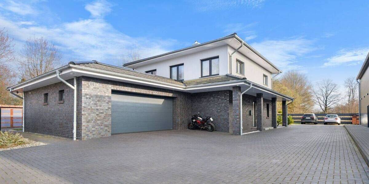 Mehrfamilienhaus, Wohnhaus Neumünster Faldera - 7 Zimmer, 211 m&sup2;, 1.660.000&euro; | Angebot:26260441
