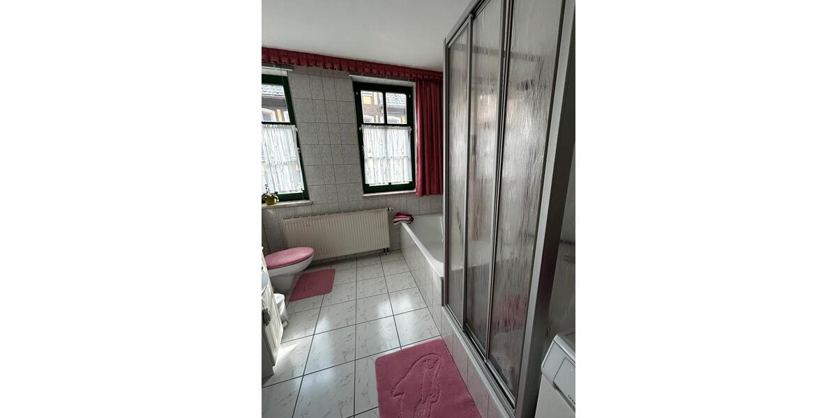 Etagenwohnung Schmalkalden - 3 Zimmer, 80 m&sup2;, 84.000&euro; | Angebot:26286411