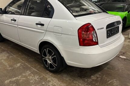 Hyundai Accent 121.200 km 3.980 &euro; Mainz 55129