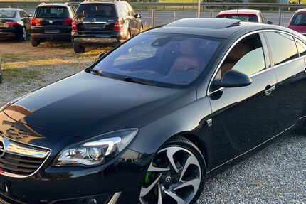 Opel Insignia 138.000 km 9.699 &euro; Oberessendorf 88436