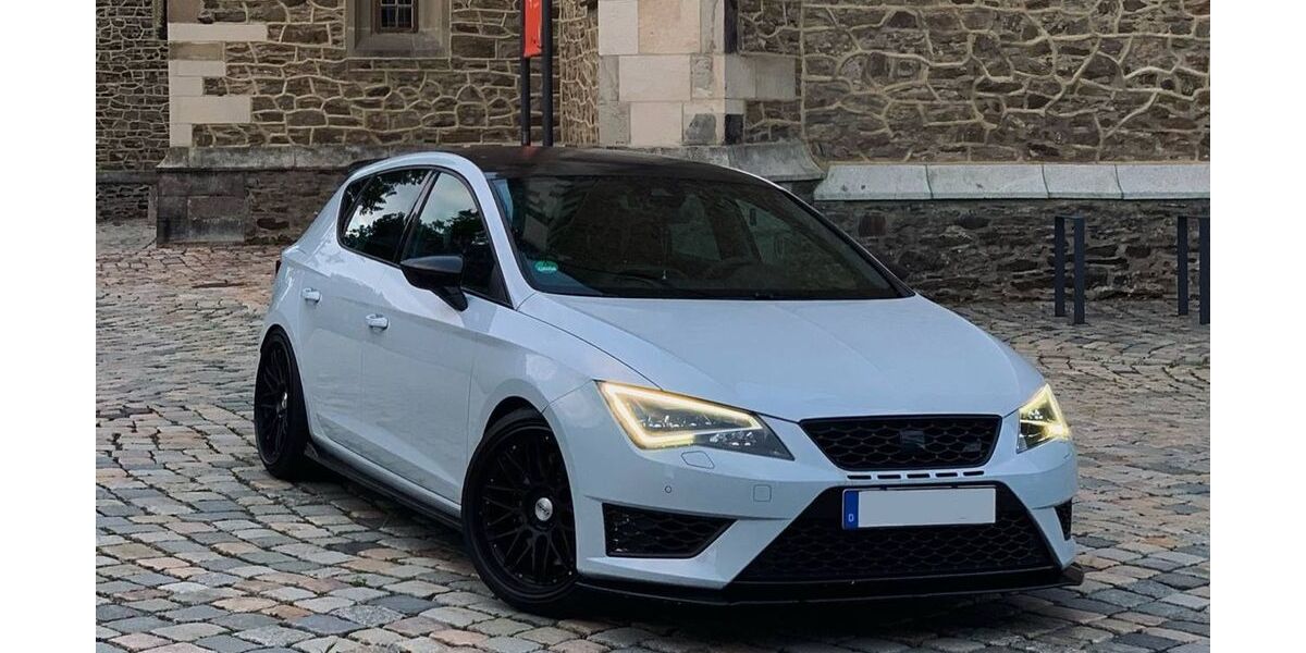 Seat Leon 156.700 km 14.800 &euro; Schneeberg 08289