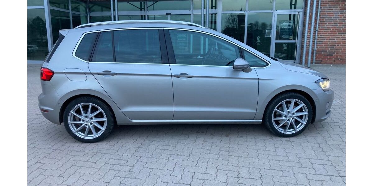 VW Golf Sportsvan 99.800 km 16.100 &euro; Klein Gladebrügge 23795