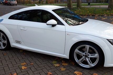 Audi TT 228.000 km 14.650 &euro; Köln 51063