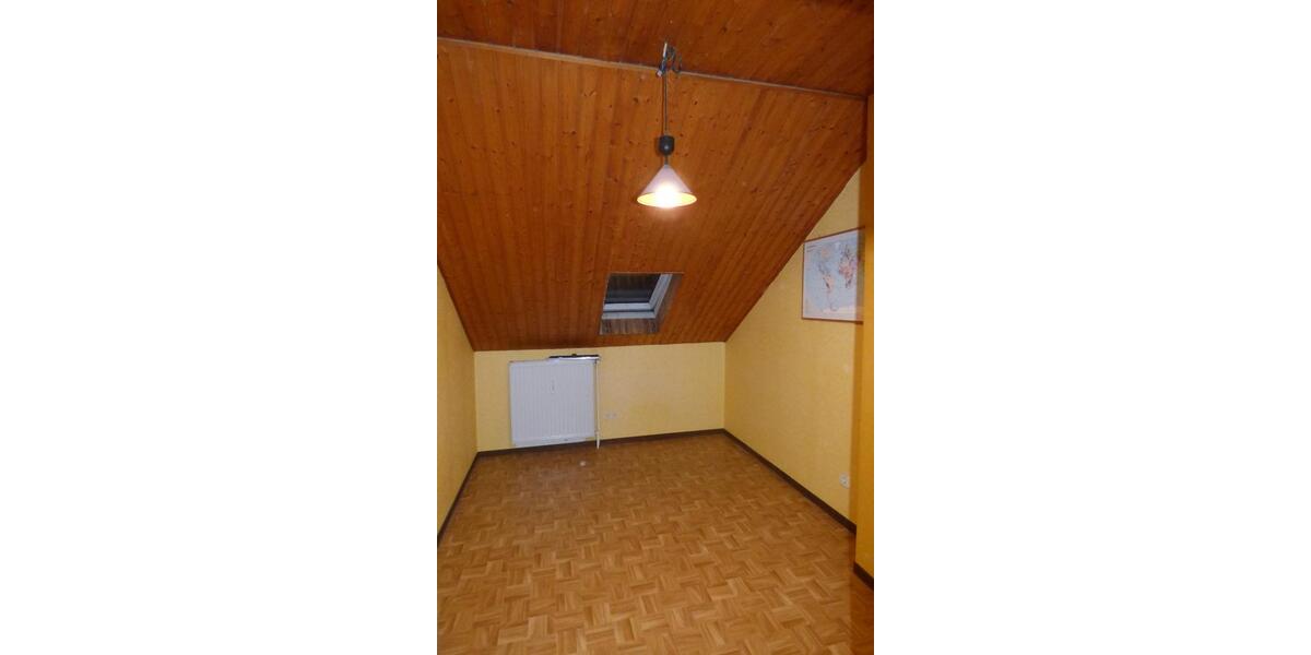 Dachgeschoßwohnung Dinklage - 3 Zimmer, 65 m&sup2;, 460&euro; | Angebot:25333436