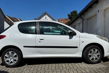 Peugeot 206 177.330 km 2.000 &euro; Offenburg 77656