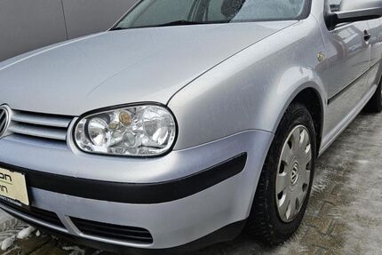 VW Golf 102.450 km 4.980 &euro; Schlüchtern 36381
