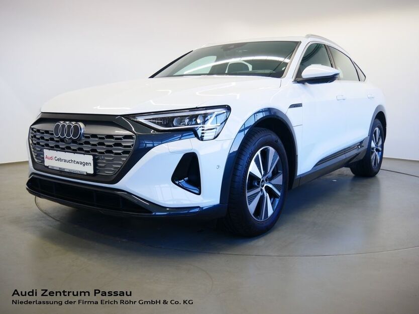 Audi Q8 e-tron 24.080 km 52.450 € Passau 94036