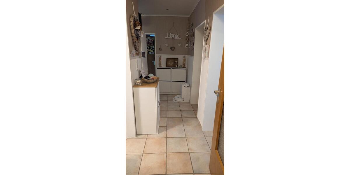 Etagenwohnung Wermelskirchen - 4 Zimmer, 94 m&sup2;, 1.149&euro; | Angebot:26626006