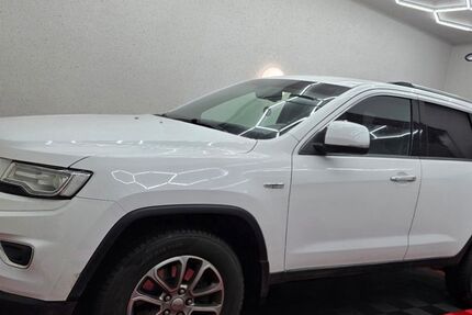 Jeep Grand Cherokee 227.000 km 10.400 &euro; Uffenheim 97215