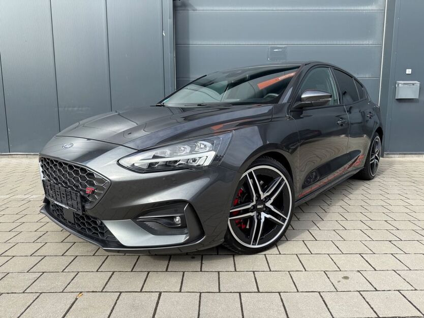 Ford Focus 78.500 km 23.990 € Ruderting 94161