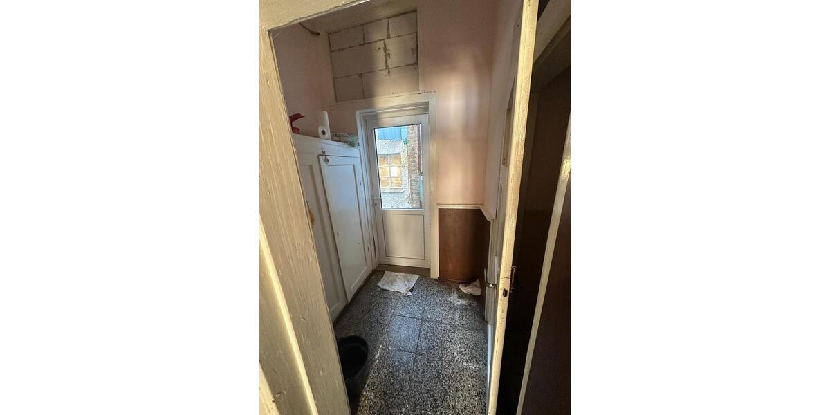 Etagenwohnung Bad Langensalza - 7 Zimmer, 95 m&sup2;, 78.000&euro; | Angebot:26183403